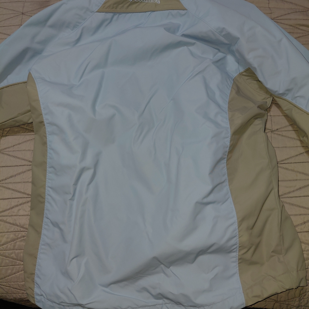 Columbia Women's Sky Blue and Khaki Ski Jacket